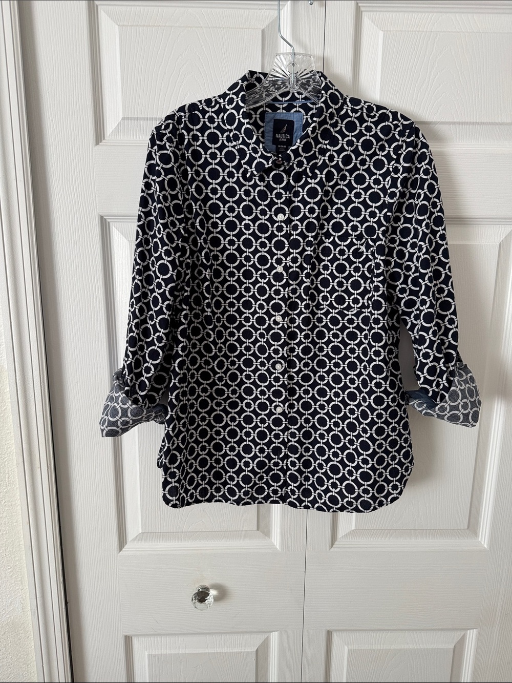 Nautica Men’s Navy and White Geometric Ring Button-Down Shirt medium